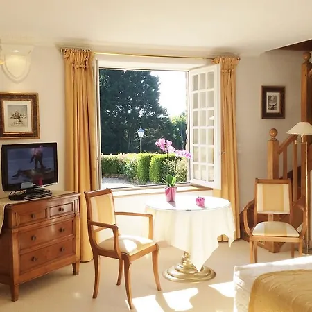 Manoir De Kertalg 4*
