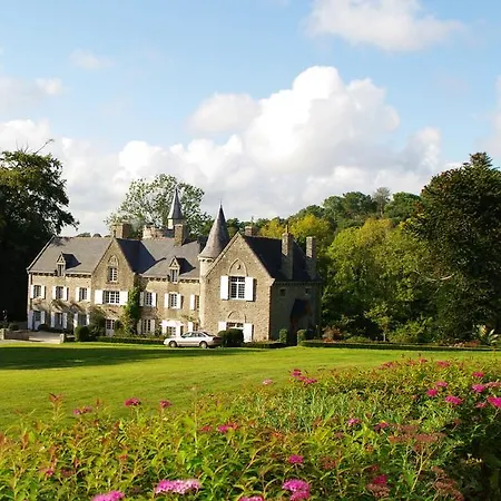 Manoir De Kertalg 4*