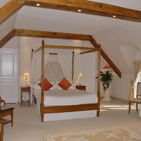 Manoir De Kertalg 4*
