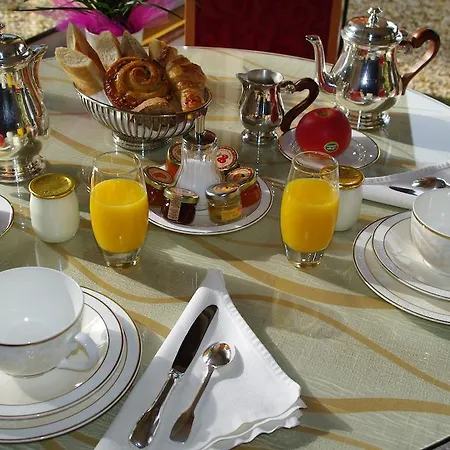 Manoir De Kertalg 4*