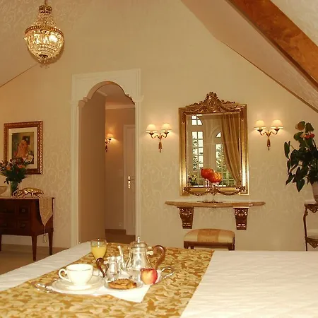 Manoir De Kertalg Hotel 4*